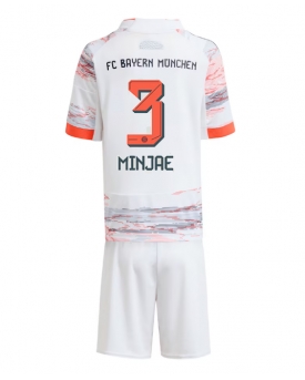 Billige Fotballdrakt Bayern Munich Kim Min-jae #3 Replika Bortedraktsett Barn 2025-26 Kortermet (med bukser)